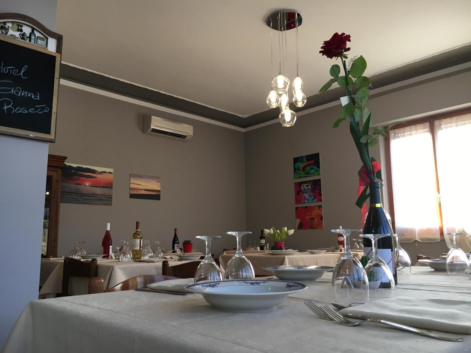 Hotel Gianna Roseto Degli Abruzzi Esterno foto